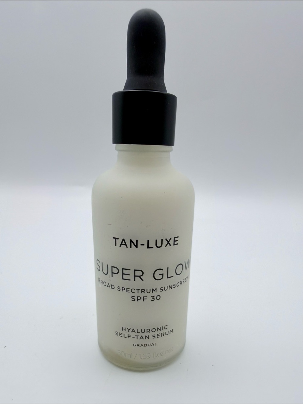 TAN-LUXE Super Glow Hyaluronic Self-Tan Serum with SPF 30